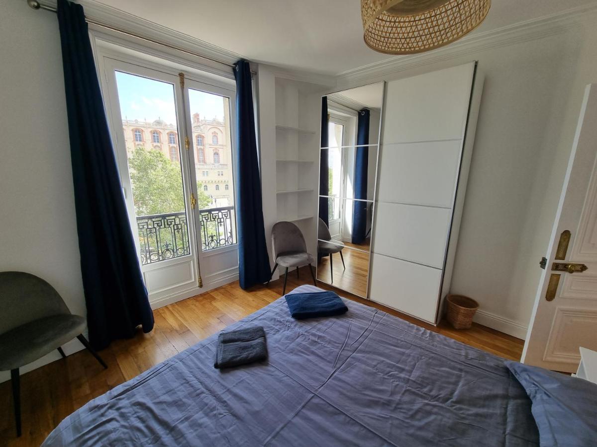 Face Chateau St Germain En Laye, Appartement 4 A 6 Personnes, 23 Min De Paris Champs-Elysees Saint-Germain-en-Laye Exterior photo